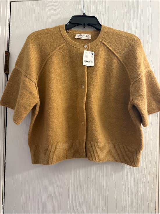Free People Sweaters - NWT! Free People See me soft spun Short Sleeve Button Cardigan